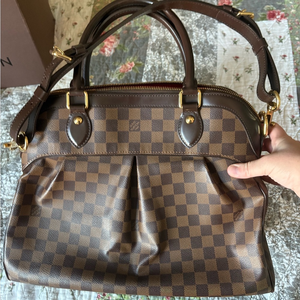 Louis Vuitton Brown Checkered Shoulder Bag TREVI GM - Picture 12 of 16